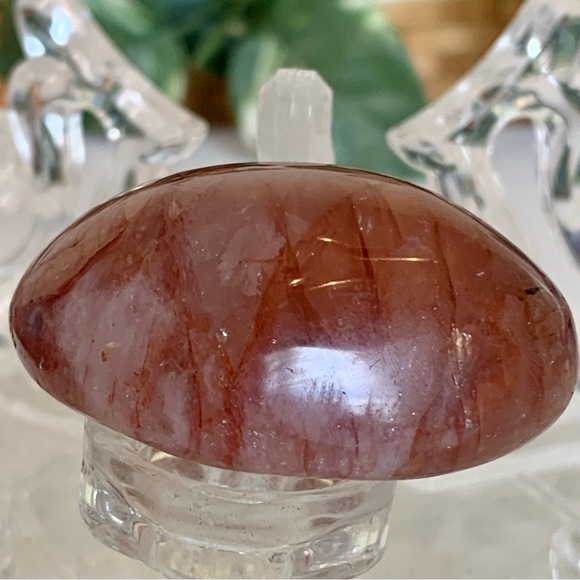 2" RED FIRE QUARTZ Hematoid Crystal Polished Palm Stone Tumble Madagascar 73g - Picture 5 of 13